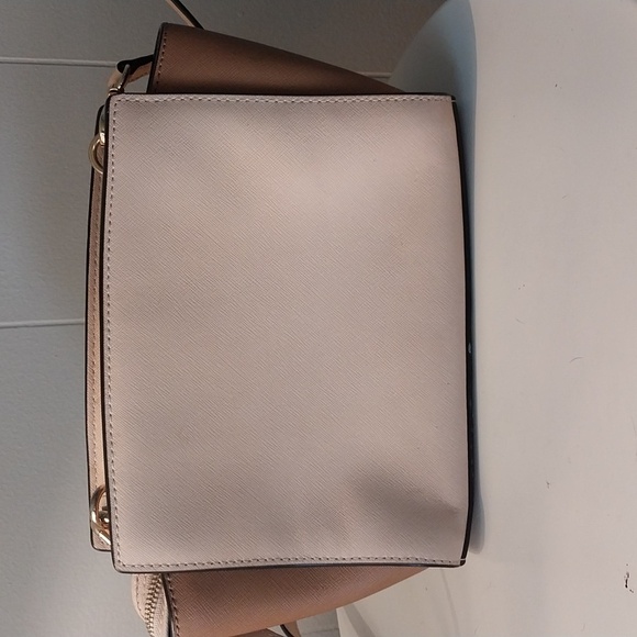 Michael Kors Selma Crossbody - Picture 7 of 14